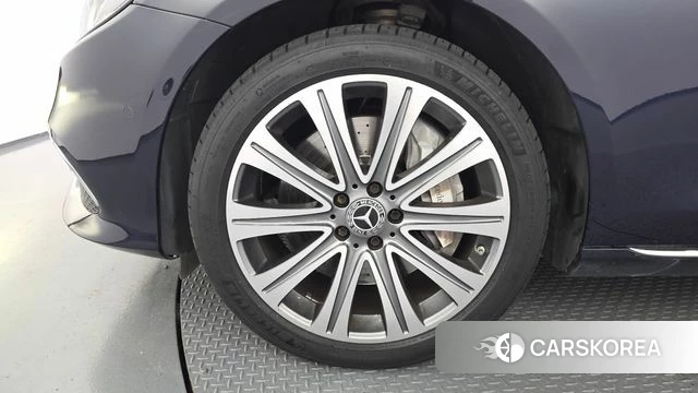 Mercedes-Benz E-Class W213 id 4632421 из Кореи 15