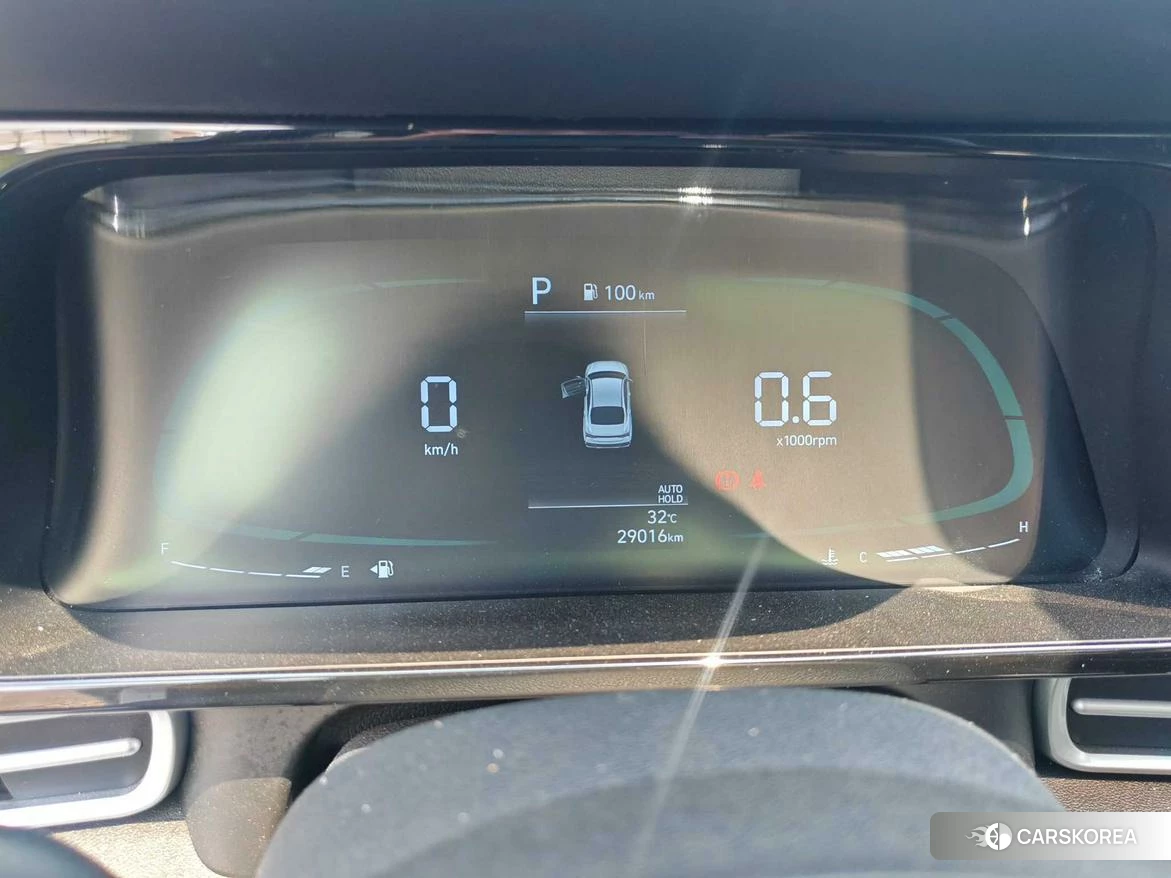 Hyundai Elantra 2023 Белый из Китая, фото 5
