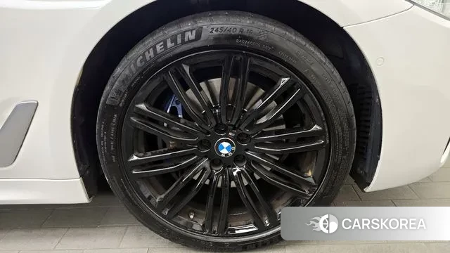 BMW 5 Series (G30) id 3493966 из Кореи 15