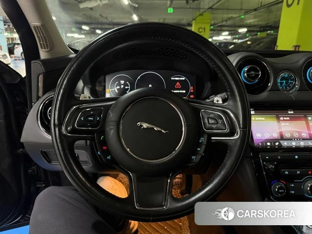 Jaguar All New XJ id 4351023 из Кореи 12