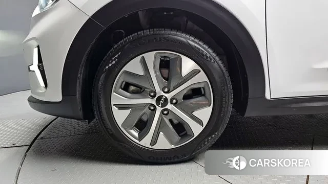 Kia Niro Plus id 3137651 из Кореи 15