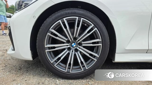 BMW 3 Series (G20) id 4409490 из Кореи 25