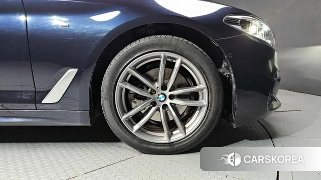 BMW 5 Series (G30) id 3834470 из Кореи 15