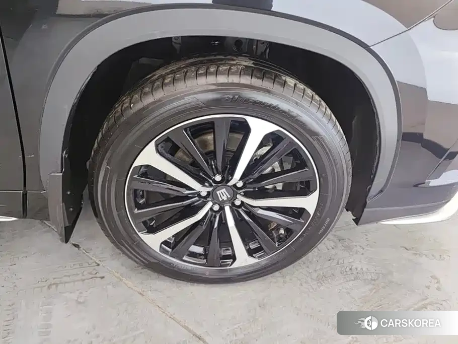 Toyota Crown id 4628108 из Китая 11