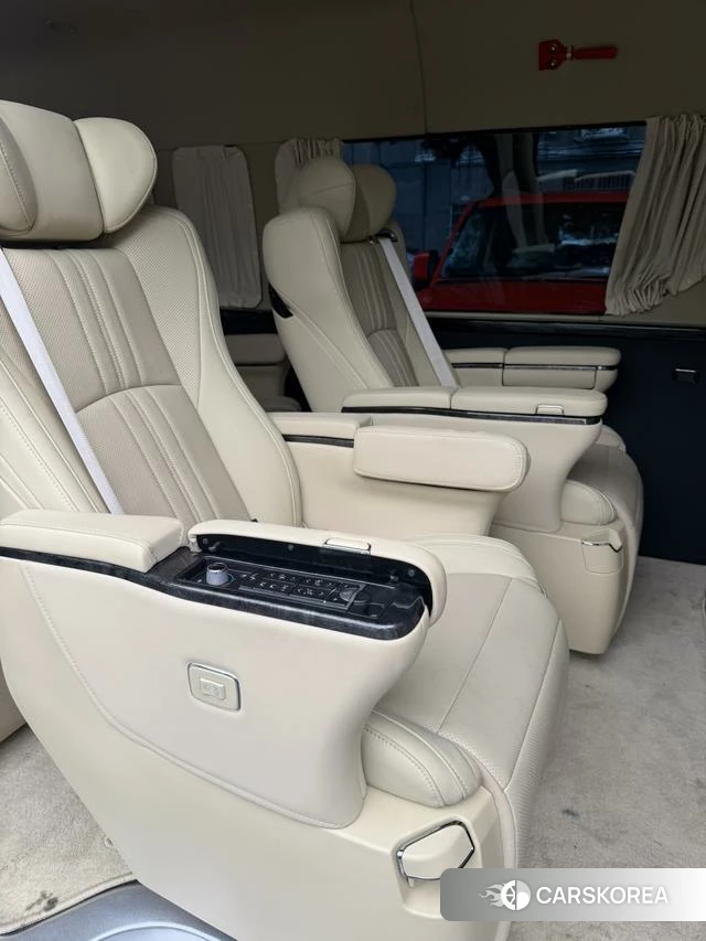 Toyota Hiace id 4358953 из Китая 18