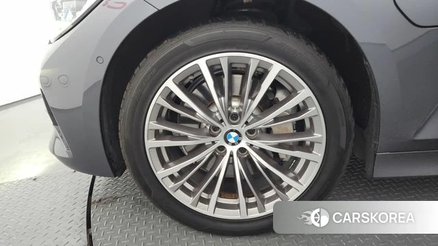 BMW 3 Series (G20) id 4604190 из Кореи 30