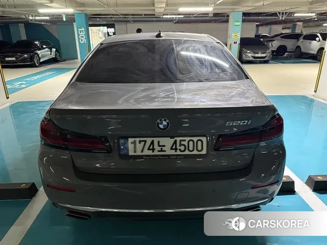 BMW 5 Series (G30) id 3517117 из Кореи 11