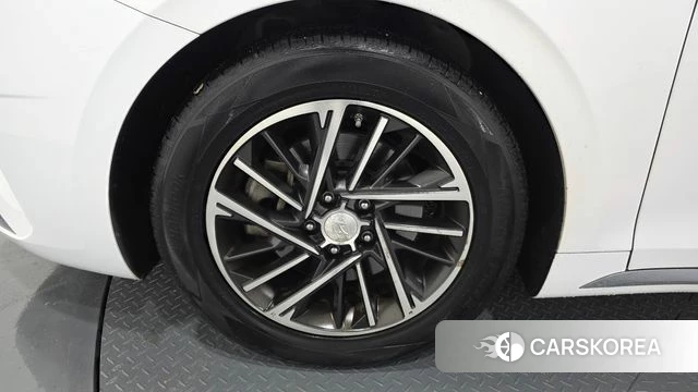 Hyundai The New Grandeur IG id 3911480 из Кореи 15