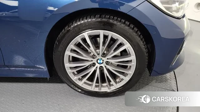 BMW 3 Series (G20) id 3611665 из Кореи 15