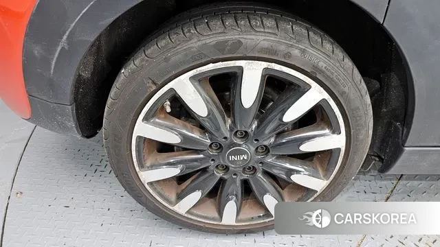 Mini Cooper S id 3242900 из Кореи 15