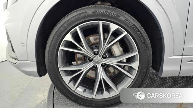 Audi Q8 (4M) id 4604009 из Кореи 15