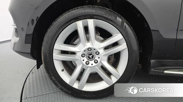 Mercedes-Benz GLE - Class W166 id 4305182 из Кореи 25