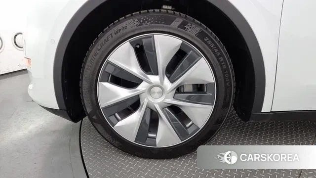 Tesla Model Y id 2554782 из Кореи 15