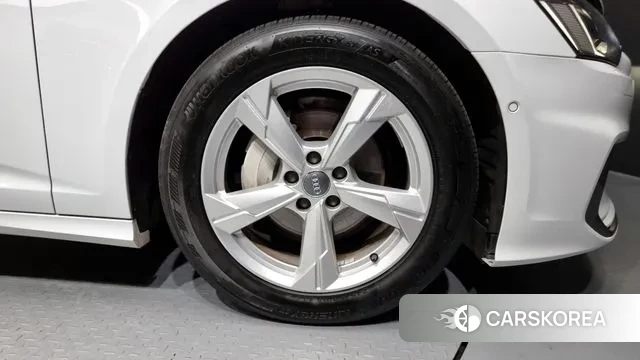 Audi A6 (C8) id 3004256 из Кореи 15