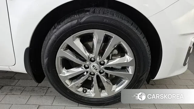 Kia All New Carnival id 3210225 из Кореи 15