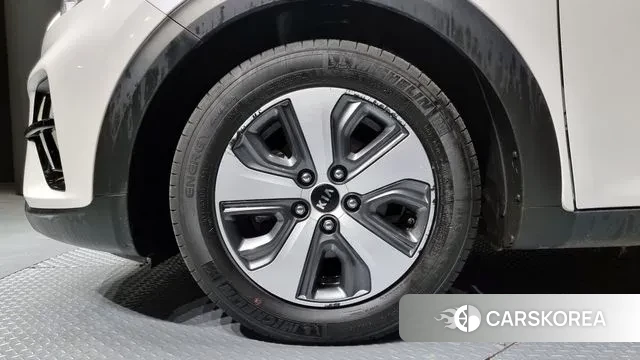 Kia The New Niro id 3479195 из Кореи 15