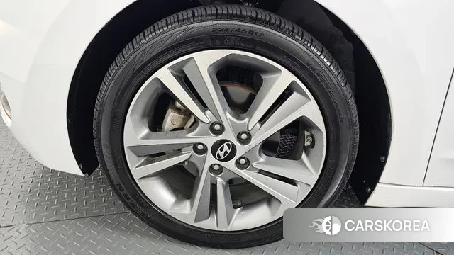 Hyundai Avante AD id 3510172 из Кореи 15