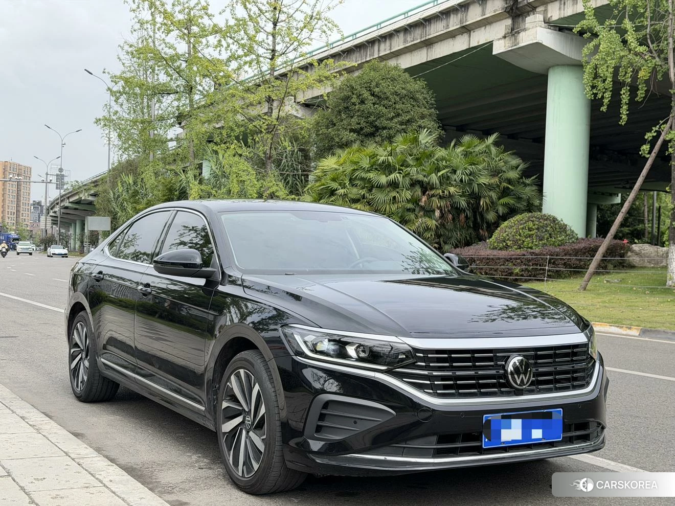 Volkswagen Passat id 4512753 из Китая 9