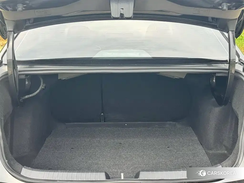 Volkswagen Sagitar 2026 Silver/gray из Китая, фото 6