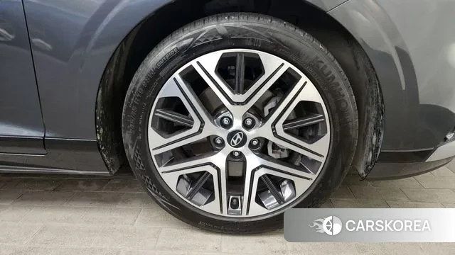 Hyundai Grandeur (GN7) id 3649443 из Кореи 15