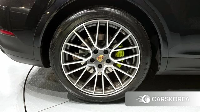Porsche Cayenne (PO536) id 3892417 из Кореи 15