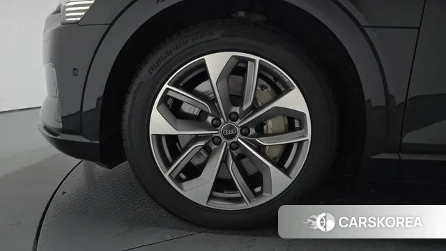 Audi e-Tron id 2902154 из Кореи 15