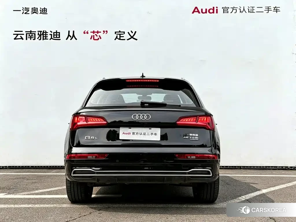 Audi Q5L id 4600834 из Китая 25