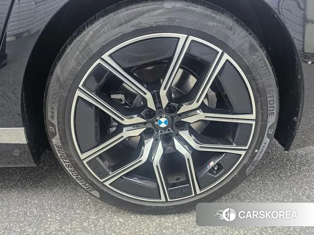 BMW 7 Series (G70) id 3763177 из Кореи 11