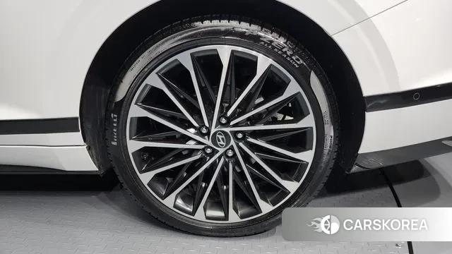 Hyundai Grandeur Hybrid (GN7) id 3507743 из Кореи 15