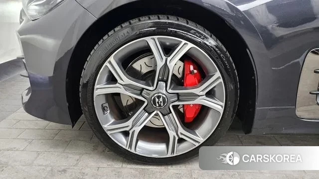 Kia Stinger id 3641810 из Кореи 15