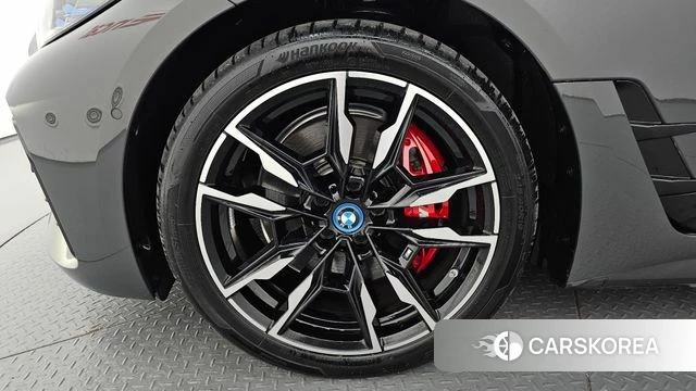 BMW i4 id 4853985 из Кореи 30