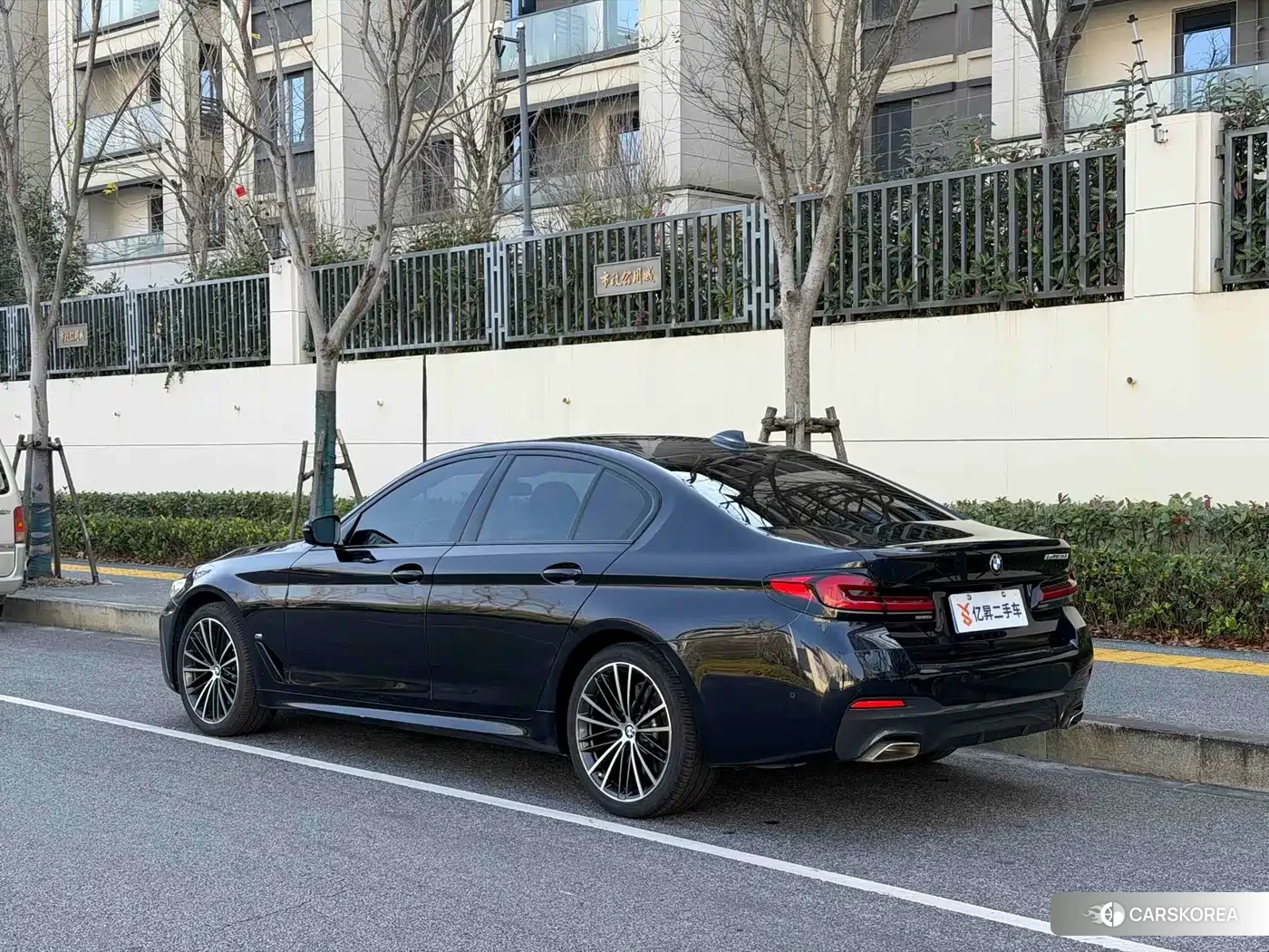 BMW 5 series 2021 Черный из Китая, фото 5