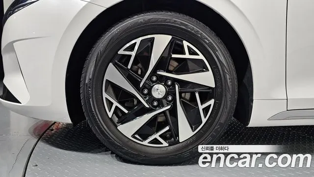 Hyundai The New Grandeur IG Hybrid id 2801825 из Кореи 15