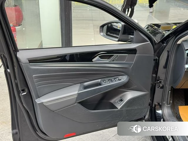 Volkswagen Passat id 4272547 из Китая 16