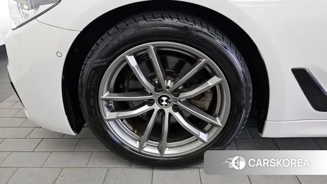 BMW 5 Series (G30) id 3060604 из Кореи 15