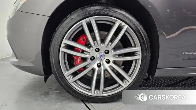 Maserati Ghibli id 3520081 из Кореи 15