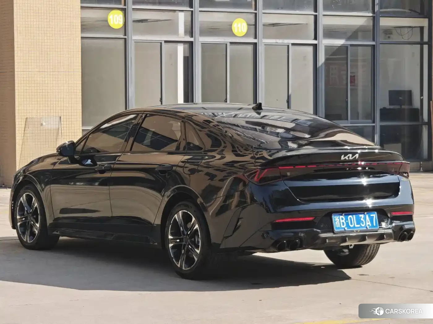 Kia K5 2022 Черный из Китая, фото 5