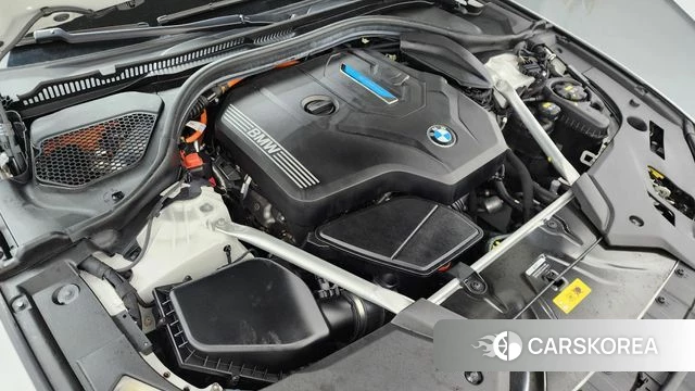 BMW 5 Series (G30) id 4195439 из Кореи 29