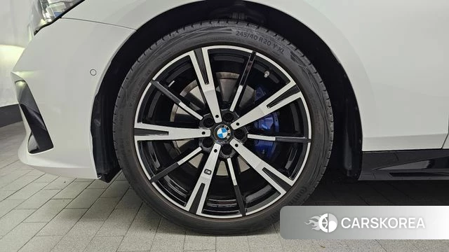 BMW 5 Series (G60) id 4432328 из Кореи 27