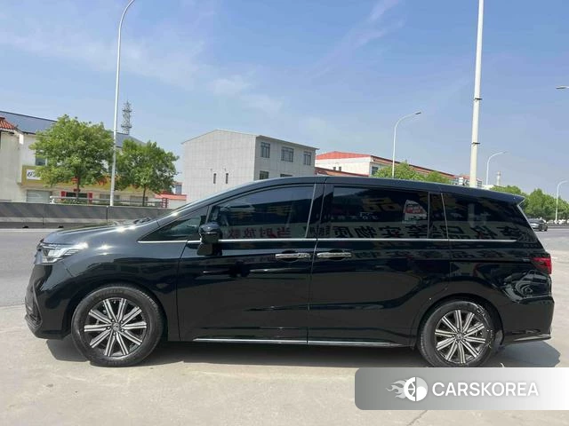 Honda Odyssey id 4272995 из Китая 13