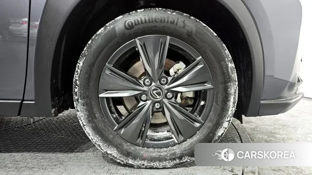 Lexus UX250h id 3645051 из Кореи 15