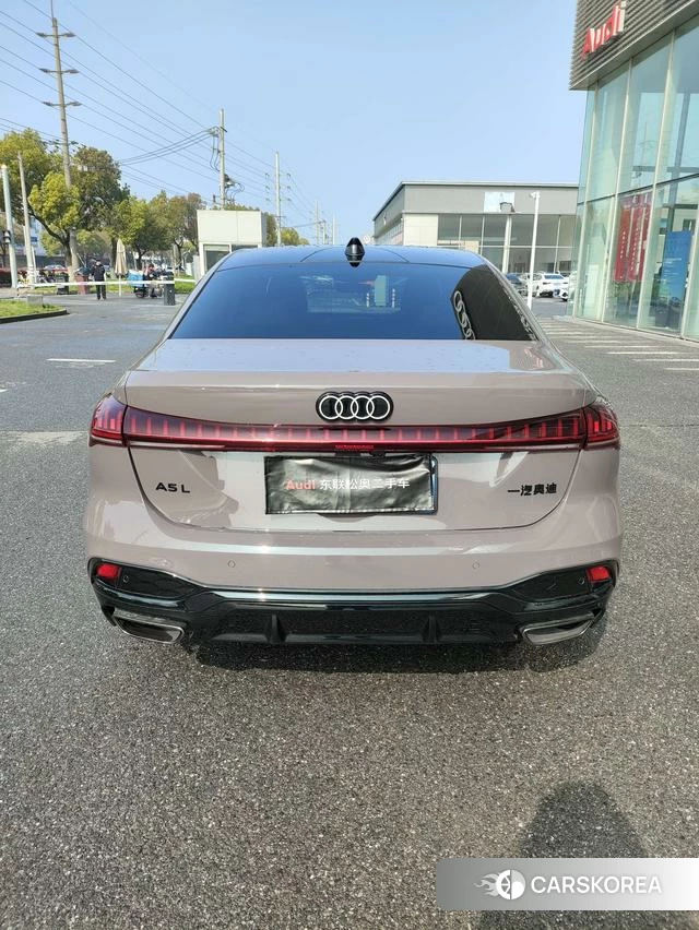 Audi A5L id 4258211 из Китая 16