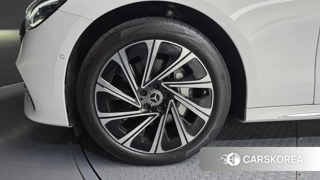 Mercedes-Benz E-Class W214 id 3523147 из Кореи 15