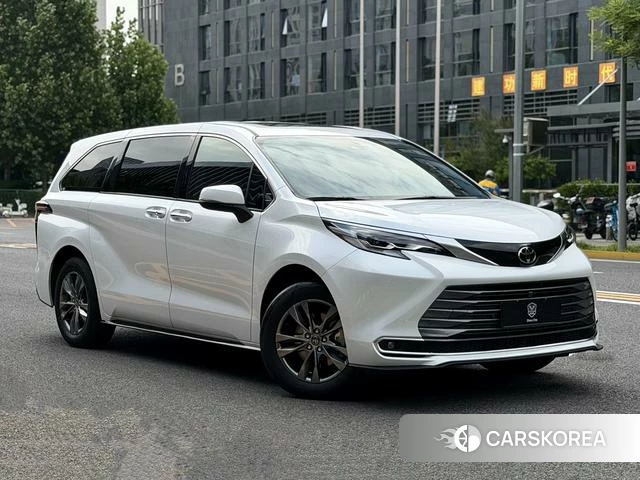 Toyota Saina id 4359585 из Китая 9