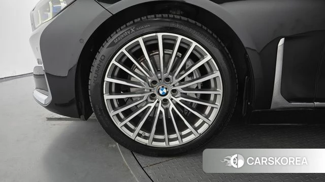 BMW 7 Series (G11) id 4401824 из Кореи 28