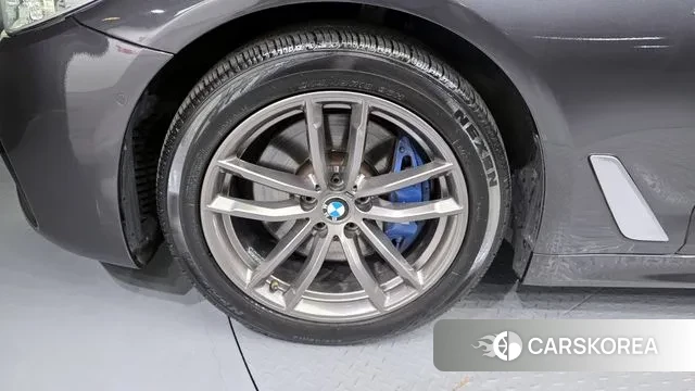 BMW 5 Series (G30) id 3357420 из Кореи 15