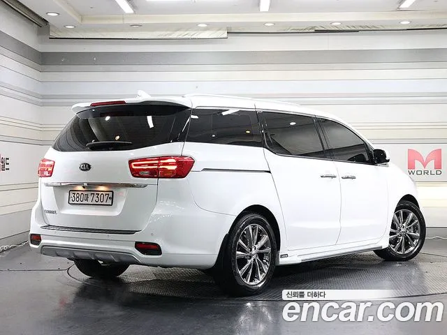 Kia The New Carnival id 2673706 из Кореи 11