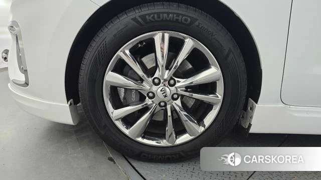 Kia The New Carnival id 4596166 из Кореи 29