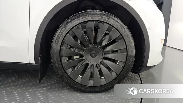 Tesla Model Y id 3438636 из Кореи 15