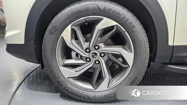 Ssangyong Beautiful Korando id 3368086 из Кореи 15